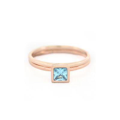 Bague Carina. Pierre Carrée [Plaqué Or Rose 18ct]