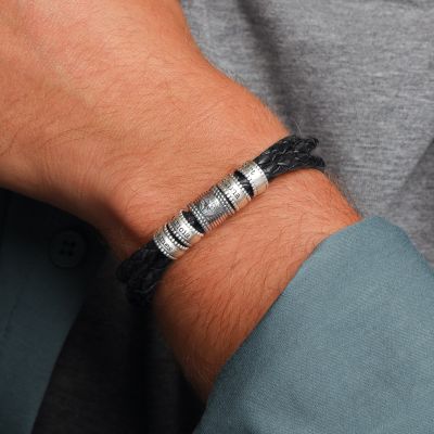 Compass Men Name Bracelet in Silver [Black Leather]