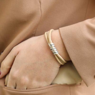 Bracelet Famille avec Prénoms pour Femme - Plaqué Or 18ct [Daim Crème]