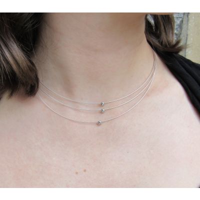 Diamonds on a Wire Necklace [18K White Gold]
