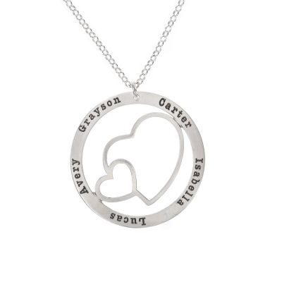 Name Necklace with Hearts [Sterling Silver]
