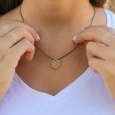 Threads of Life Hexagon Birthstone Necklace [10K Gold]