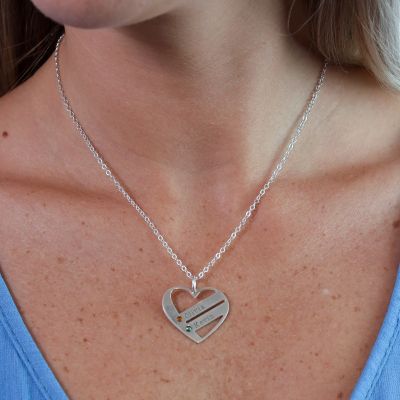 In Meinem Herzen Kette mit Namen und Geburtssteinen [Sterlingsilber]