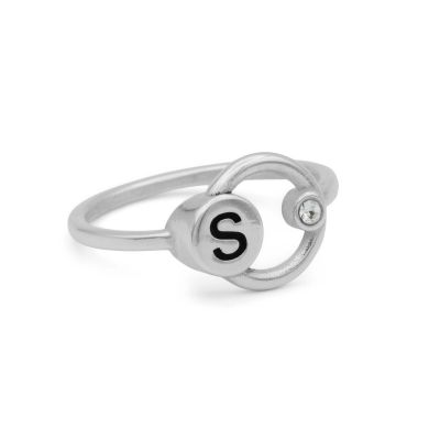 Karma Cirkel Initiaal Ring met een Diamant [Sterling Zilver]