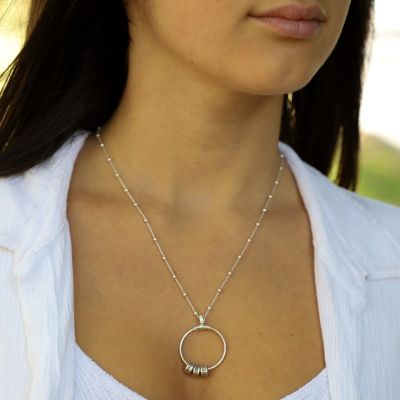 Family Circle Name Necklace [Sterling Silver]