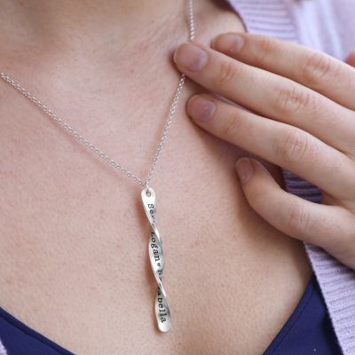 Spiral Name Necklace [Sterling Silver]