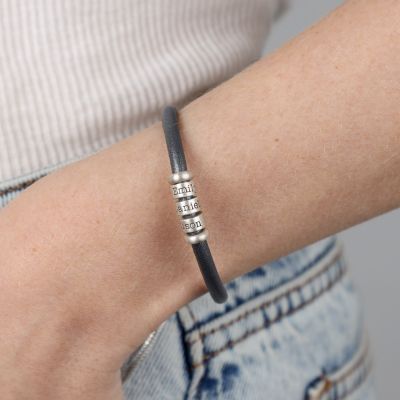Custom bracelet with engraved names ( Gray suede / Sterling silver)