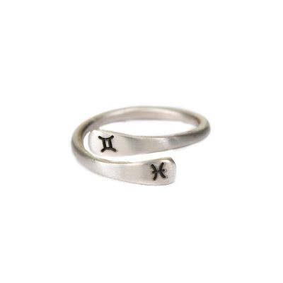 Written in the Stars Zodiac Signs Ring [Sterling Silver]