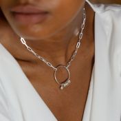 Arya Cirkel Naam Ketting met Diamant [Sterling Zilver]