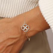 Clover of Hearts Bracelet [18K Gold Plated]