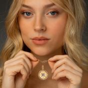 Kompass Initialen Halskette mit Nano Bibel [750er Gold Vermeil] 