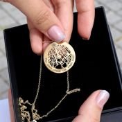Familienkreis Halskette mit Karte und Gravur [750er Gold Vermeil]