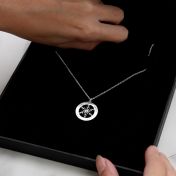 Personalized Snowflake Circle Necklace [Sterling Silver]
