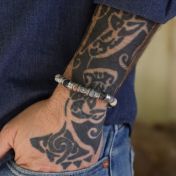 Kompass Herrenarmband aus Picasso Jaspis mit Gravur