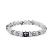Schwarzes Kreuz Armband aus Howlith mit Gravur - für Herren