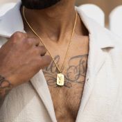 Collier Plaque Crucifix avec Prénom pour Homme - Plaqué Or 18ct