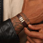 Bracelet Voyage du Nomade Gravé pour Homme - Cuir Marron Foncé [Plaqué Or 18ct]
