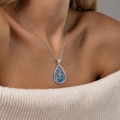  Beliebter Ort Aqua Silhouette Halskette mit Karte und einem Herz-Diamanten