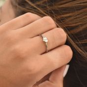 Gentle Heart Initial Ring Hammered [Sterling Silver]