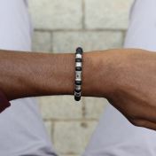 Nazar Auge Herrenarmband aus schwarzem Onyx mit Gravur