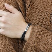 Bracciale con Nomi di Famiglia - Pelle Scamosciata Nera [Placcato Oro 18kt]
