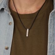 Namenskette für Herren – Sterlingsilber / Schwarze Kordel