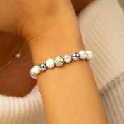 Howlite Birthstone Beaded Bracelet – Engraved Spheres [Silver]
