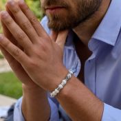 Nazar Auge Herrenarmband aus Howlith mit Gravur