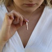 Collar de Piedras de Nacimiento Talisa Cielo Efecto Martillado [Bañado en Oro Rosa de 18K]