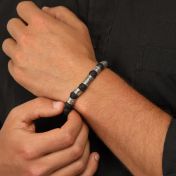 Lava Om Herrenarmband mit Gravur