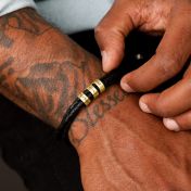 Bracelet avec Sphères Gravées pour Homme [Plaqué Or 18ct / Cuir Noir]