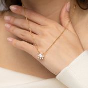 Mother’s Star Necklace with Moissanite [14 Karat Gold]
