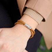 Familienkreis Armband mit Gravur für Damen - Sterlingsilber [Senffarbenes Wildleder]
