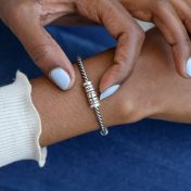 Familienarmband mit Gravur [Keltischer Stil - Geschwärztes Silber]