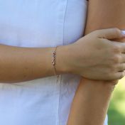 Knot Bracelet with Swarovski® crystals and delicate rose gold chain
