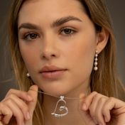 Ties of the Heart Name Necklace with Heart Diamond [Silver]