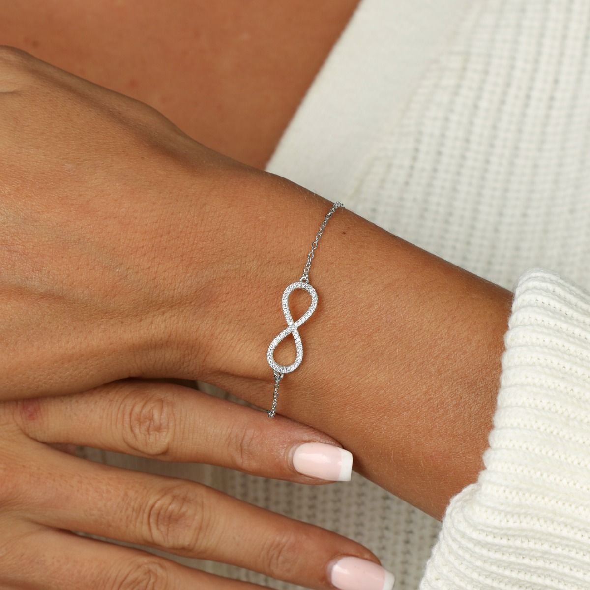 Dazzling Infinity Bracelet [Sterling Silver]