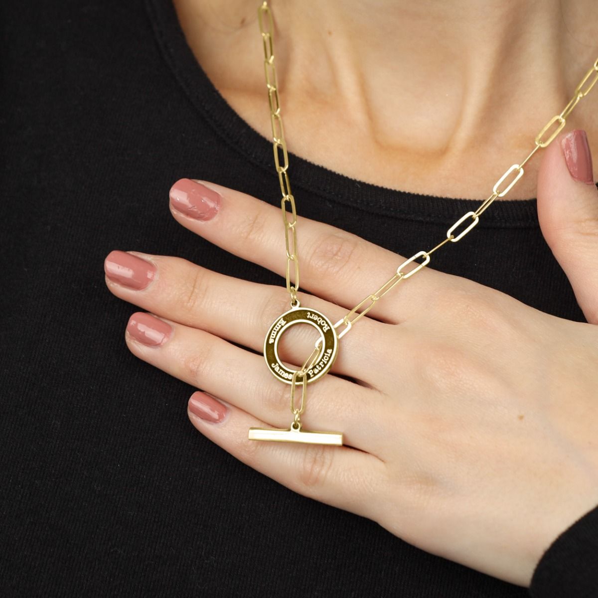 Family Anchor Link Chain Name Necklace - Dark Circle [18K Gold Plated]