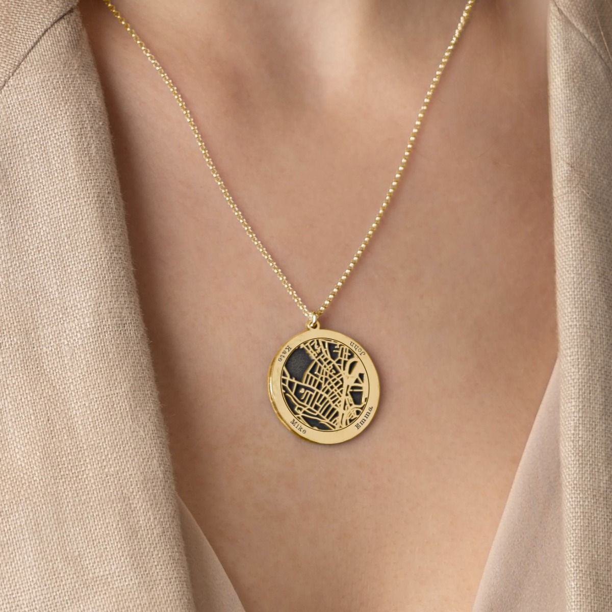 Family Circle Silhouette Map Necklace with Names [14 Karat Gold]