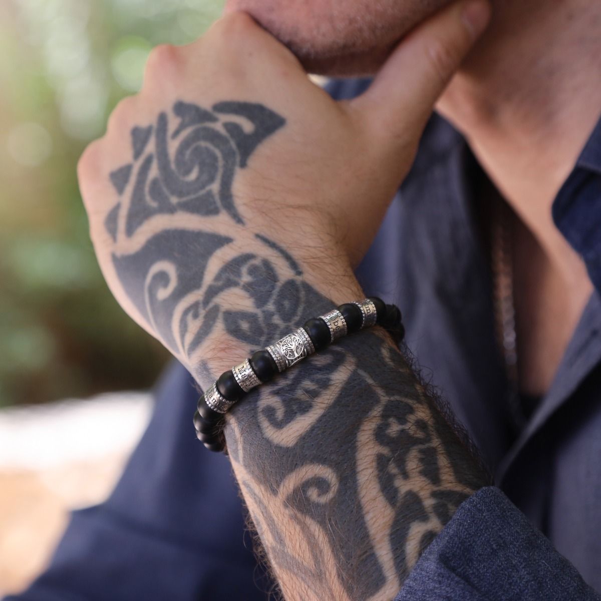Family Tree Men Name Bracelet with Black Onyx Stones