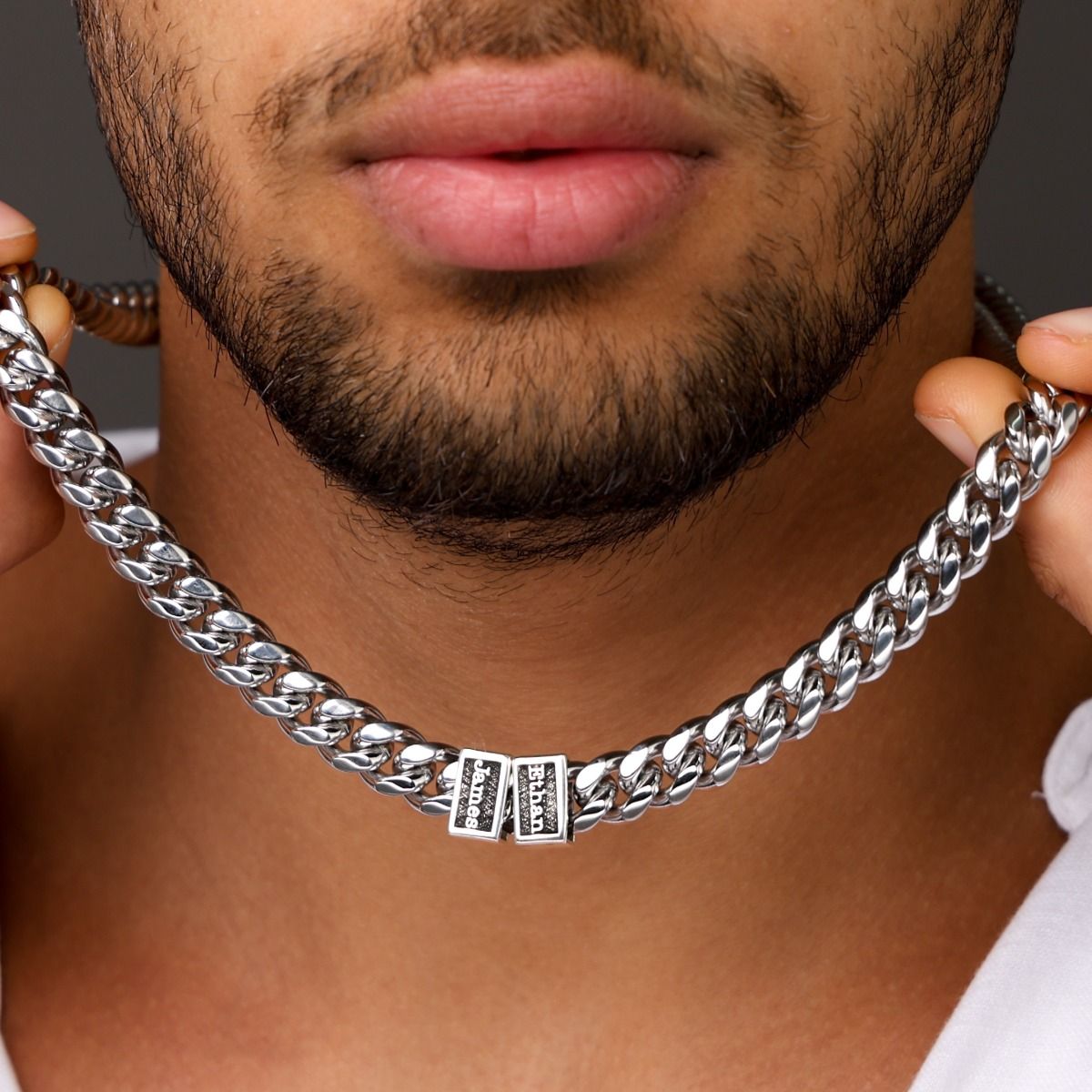 Cuban Link Chain With Names - 10mm