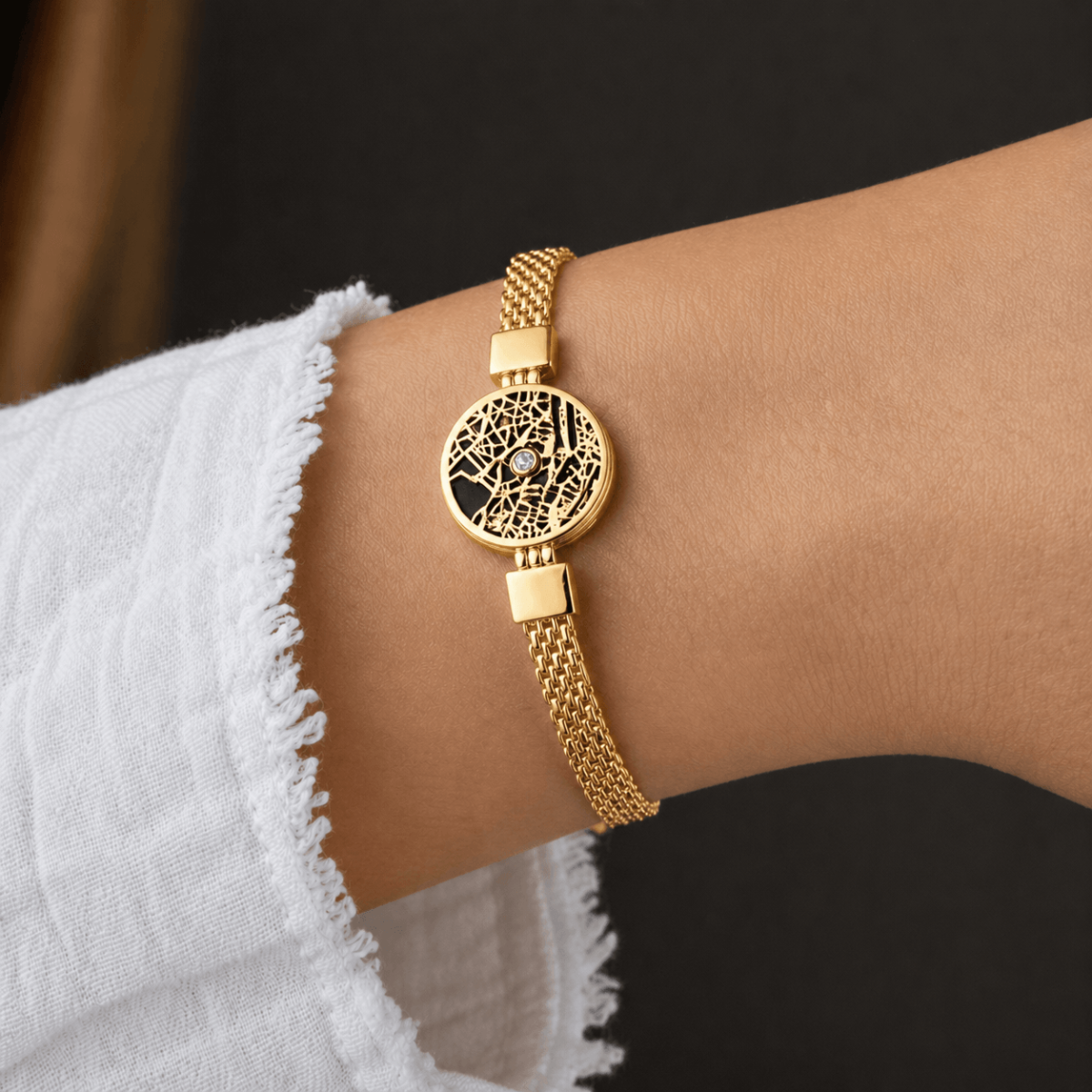 Erinnerungskreis Silhouette Armband mit Kartenanhänger [750er Gold Vermeil]