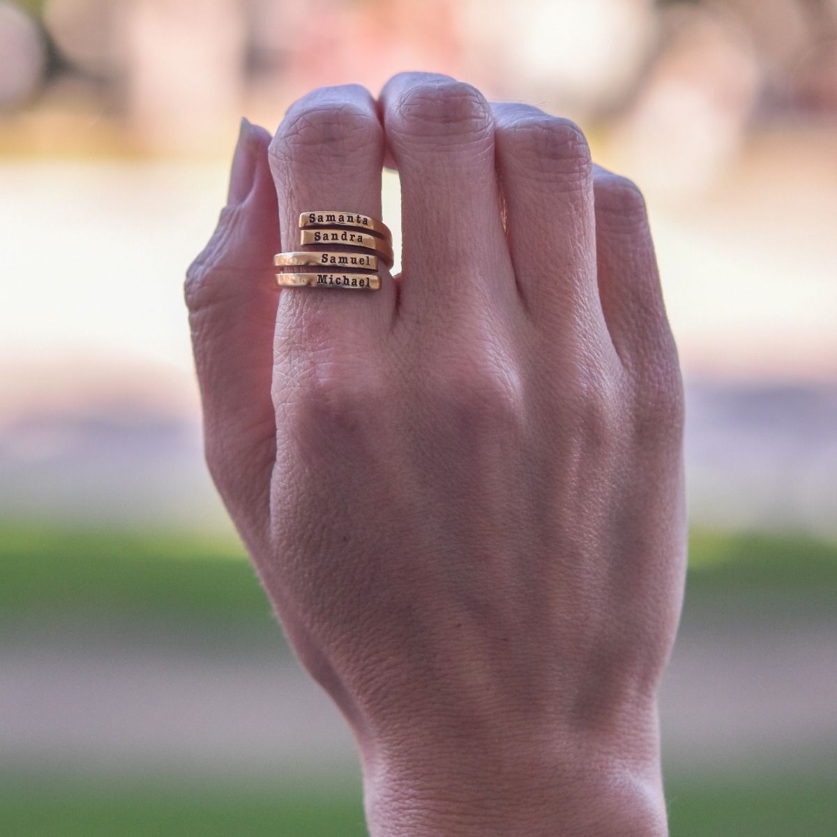 Anillo Cisne con Nombre - 4 Nombres [Bañado en Oro de 18K]