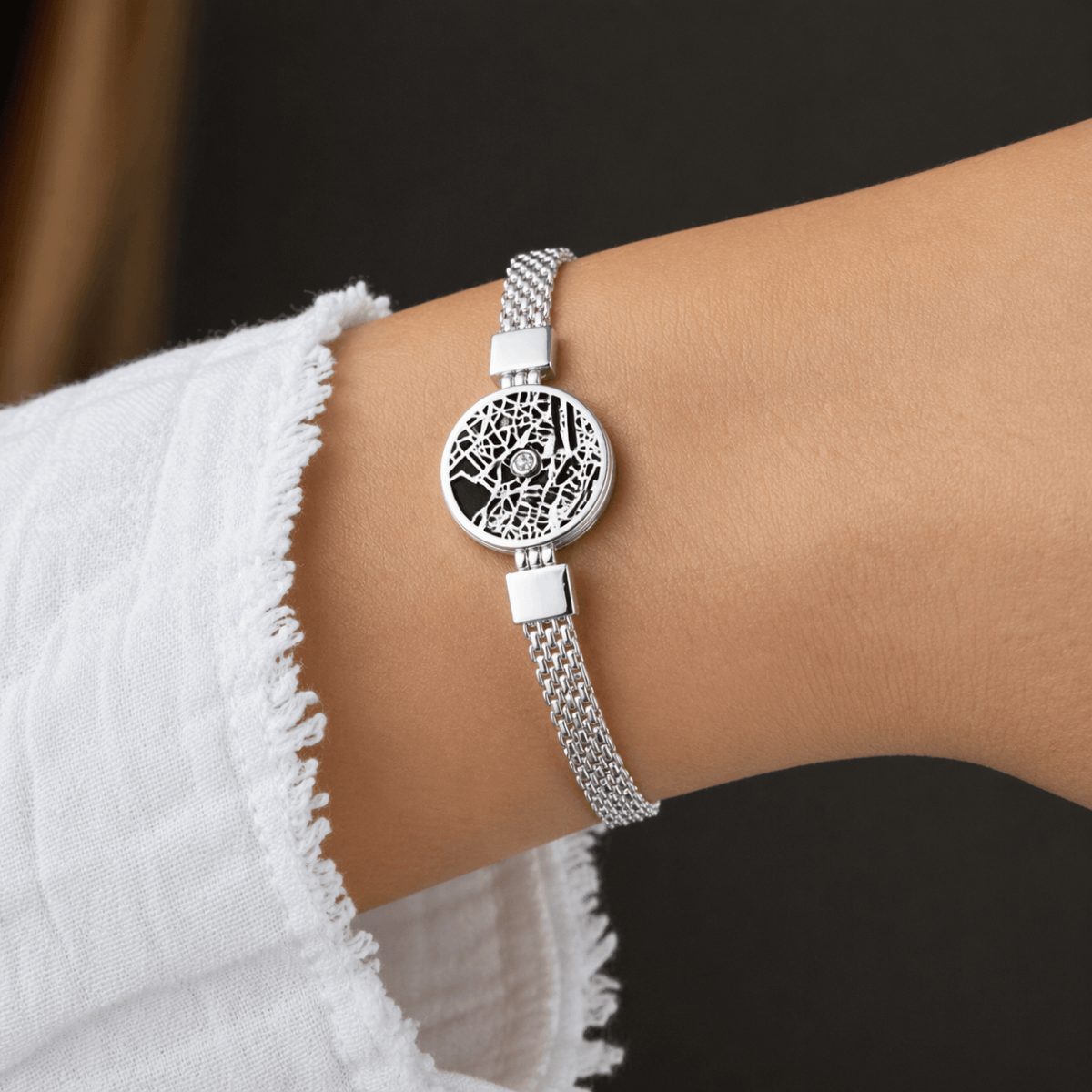 Bracciale con Mappa Silhouette Precious Spot con Catena Milanese [Argento 925]