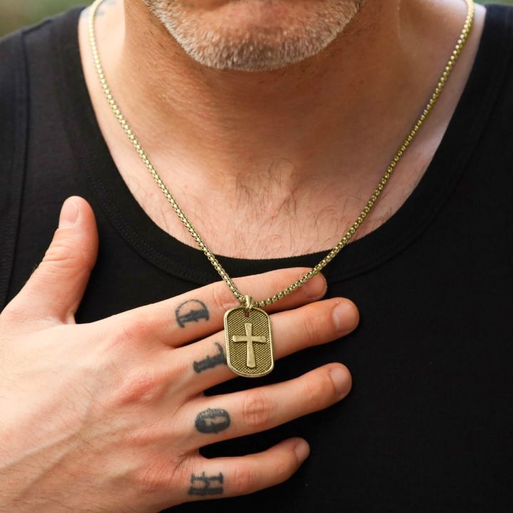 Collar Grabado Placa con Cruz para Hombre - Baño en Oro de 18K