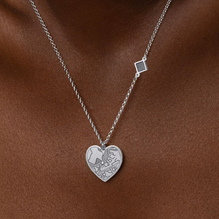 Herzensbindungen Gravierte Kartenkette mit Nano Bibel [Sterlingsilber]