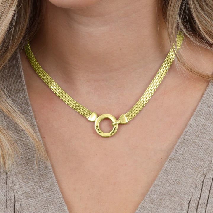 Family Circle Herringbone Name Necklace [18K Gold Plated]