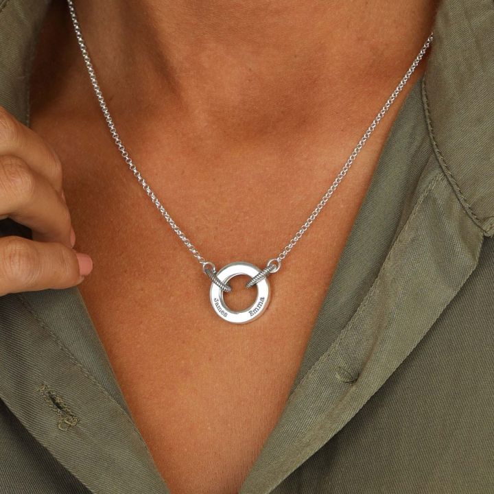Family Circle Rolo Chain Name Necklace [Sterling Silver]