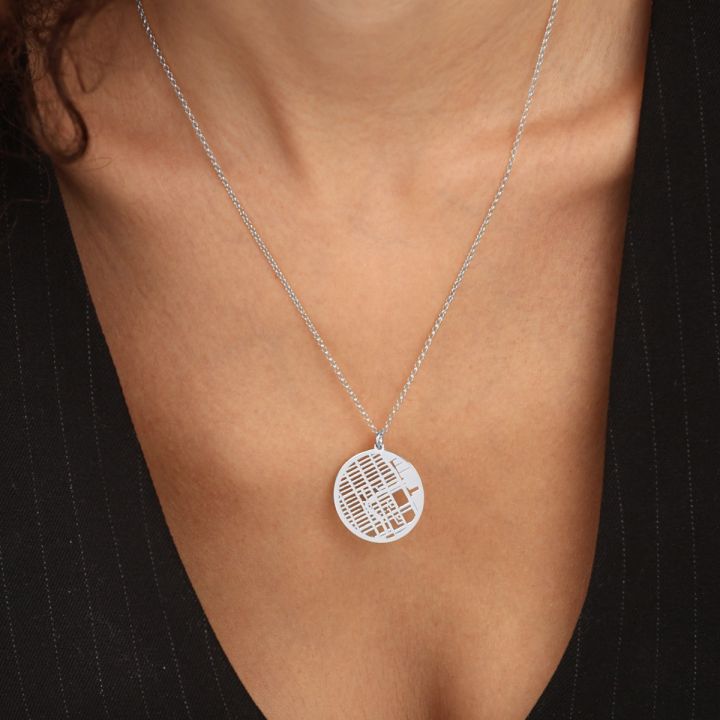 Precious Spot Map Necklace [14 Karat White Gold]