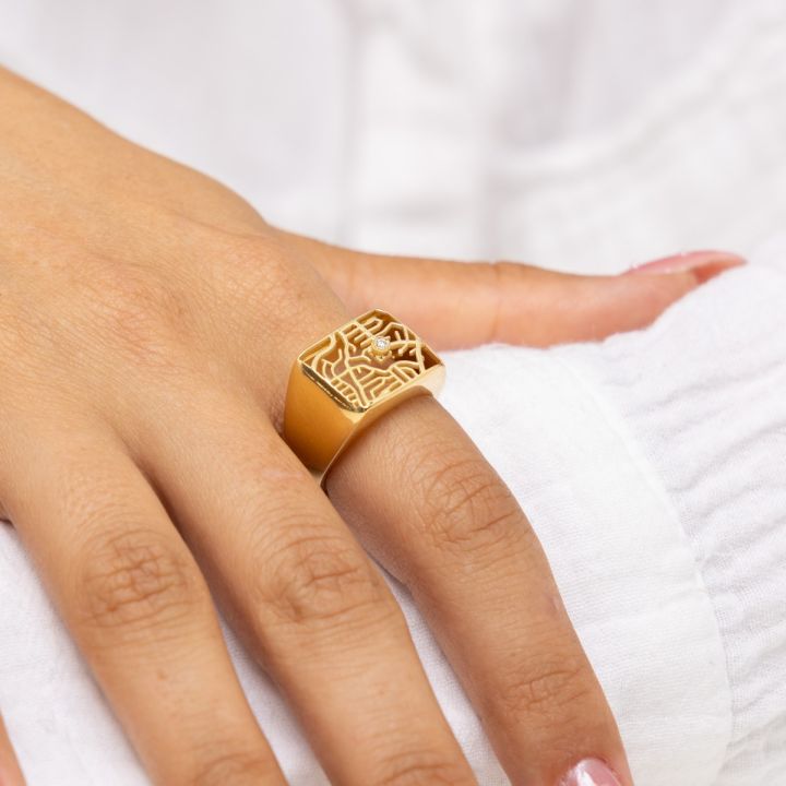 Map Signet Ring [14 Karat Gold]